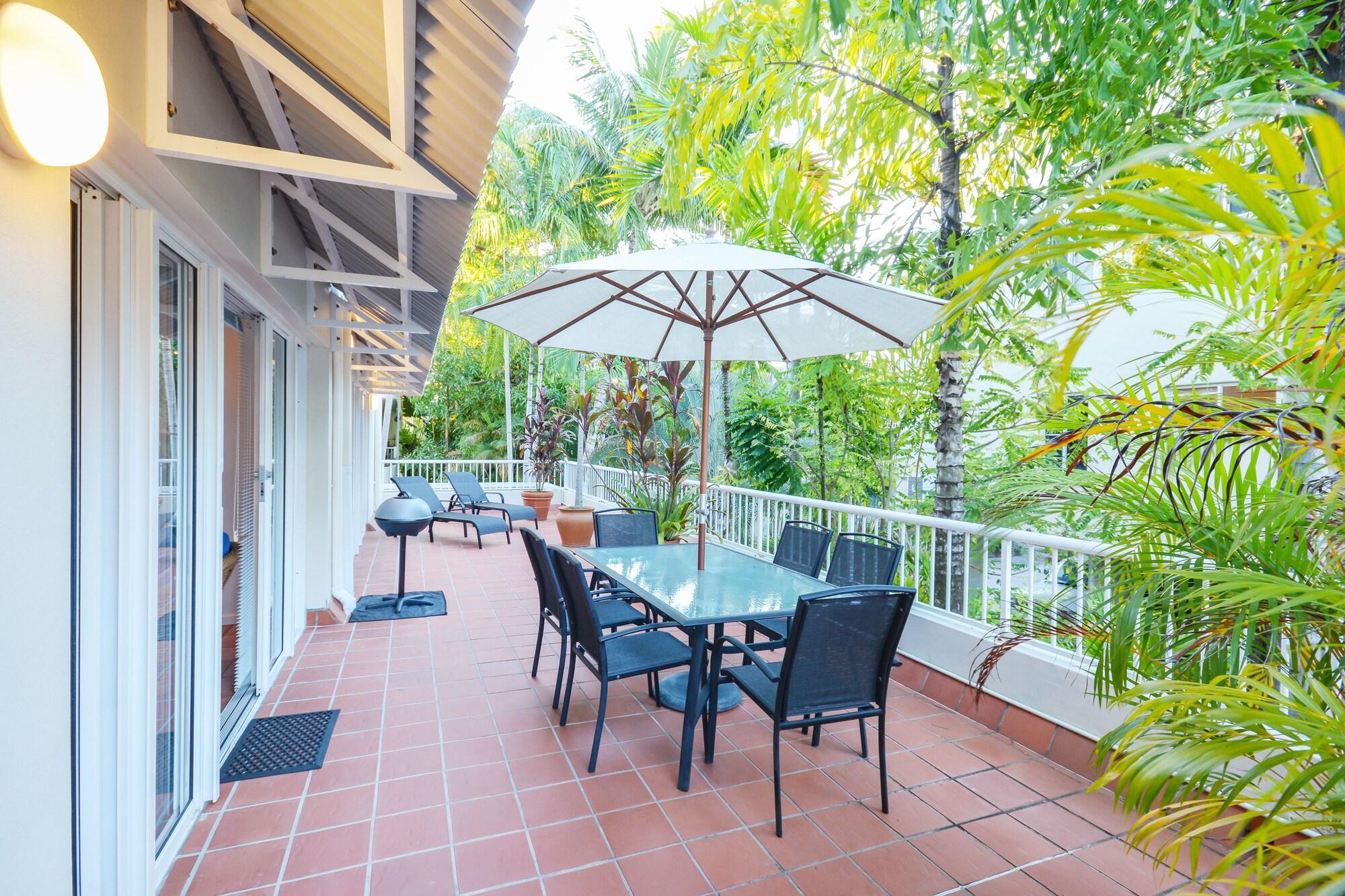 Balboa Apartments Port Douglas Eksteriør bilde